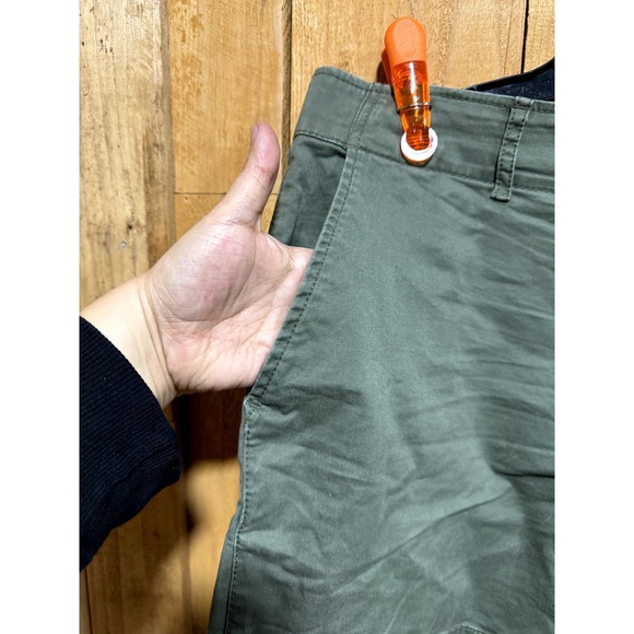 Gap Green Shorts - Picture 3 of 5